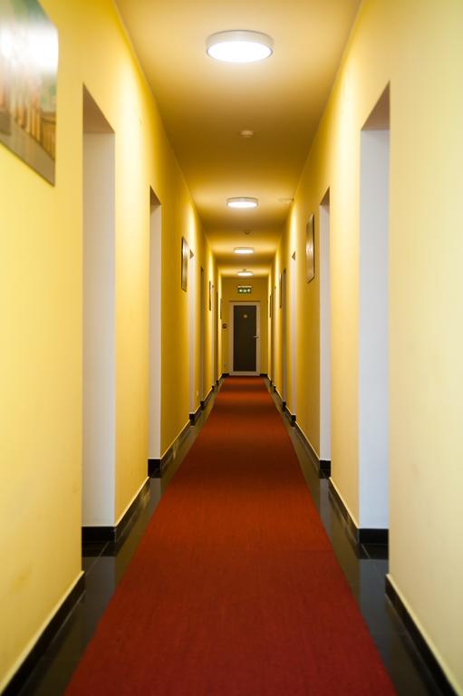 Aparthotel Christie Берлин Экстерьер фото