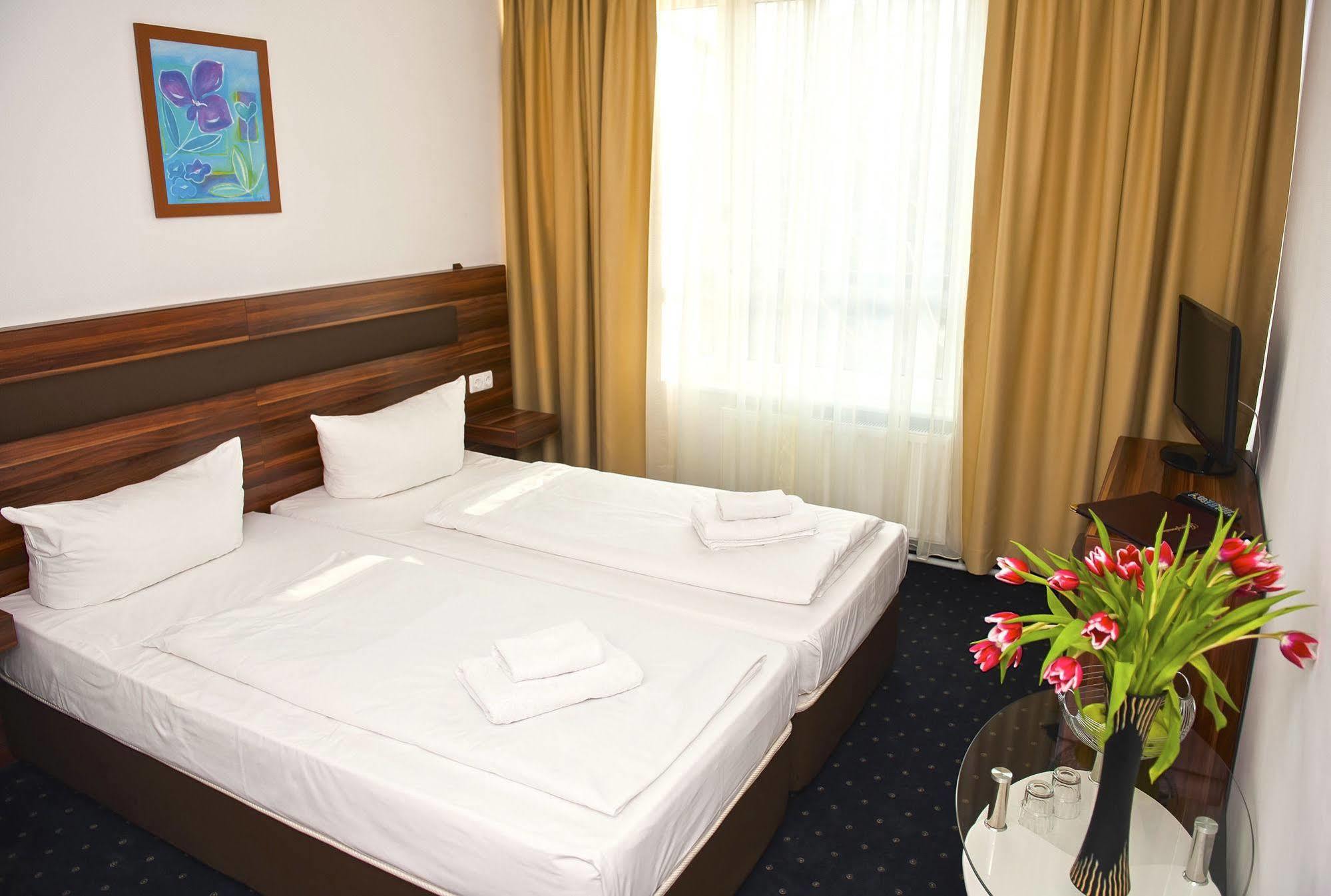 Aparthotel Christie Берлин Экстерьер фото